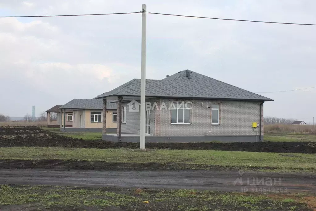 Дом в Белгородская область, Белгородский район, с. Стрелецкое ул. ... - Фото 0