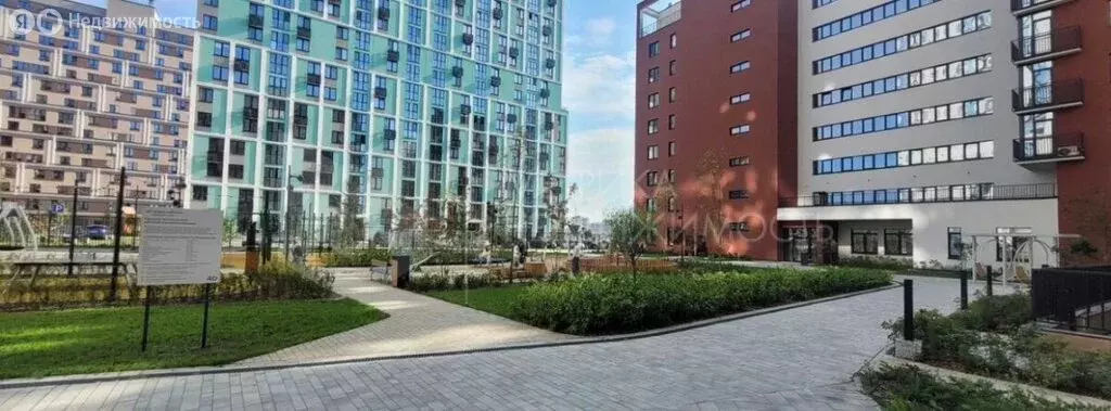 Квартира-студия: Тюмень, улица Василия Малкова, 5 (32 м) - Фото 2
