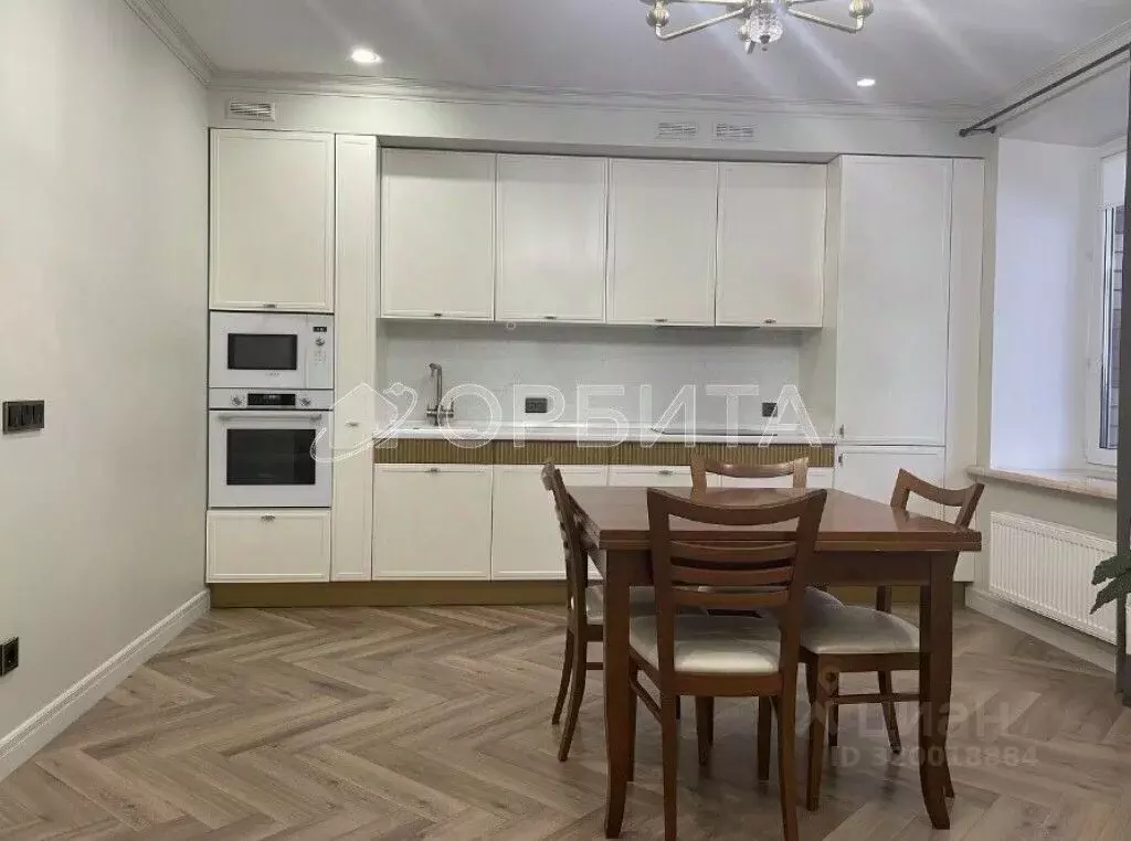 3-к кв. Тюменская область, Тюмень ул. Николая Семенова, 19к1 (119.0 м) - Фото 0