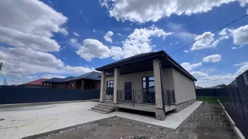 Дом в Ставропольский край, Железноводск городской округ, пос. ... - Фото 1