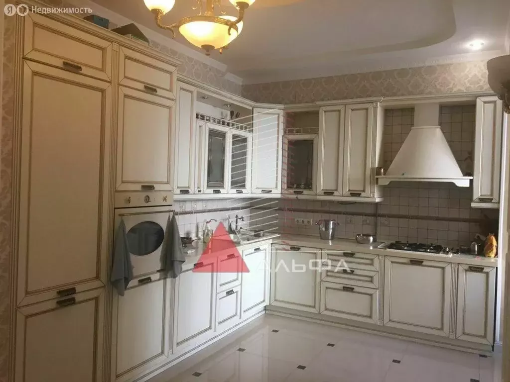 3-комнатная квартира: Евпатория, улица Дёмышева, 110Ак1 (77 м) - Фото 1