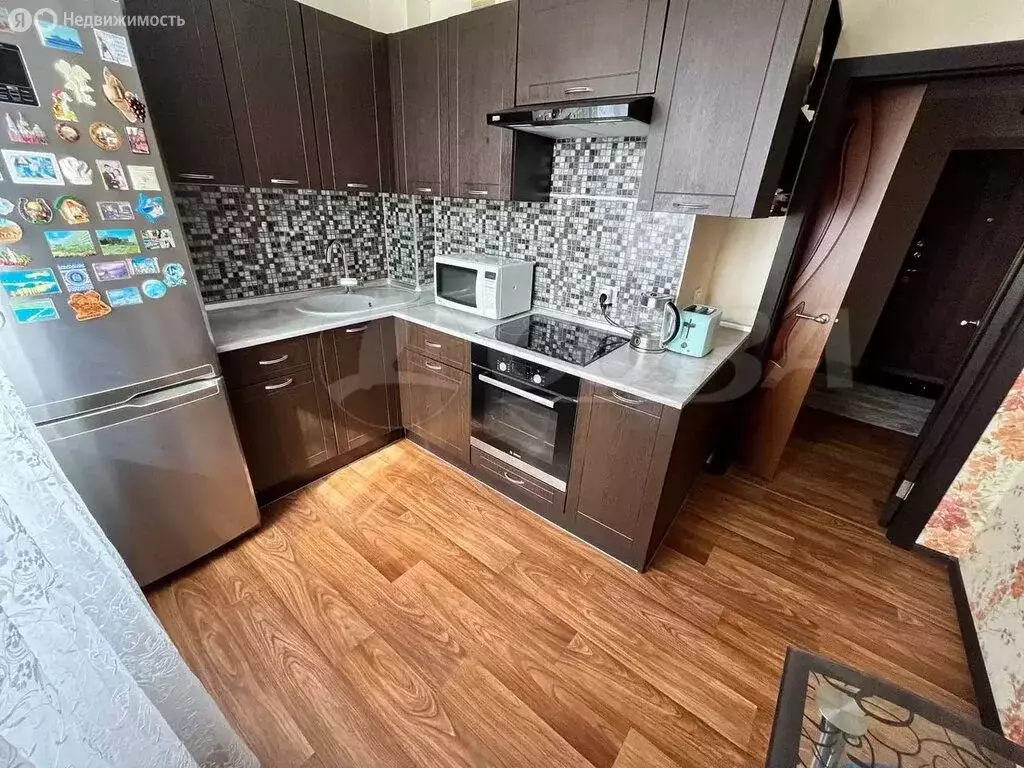 2-комнатная квартира: Тюмень, улица Пермякова, 83к2 (65 м) - Фото 1