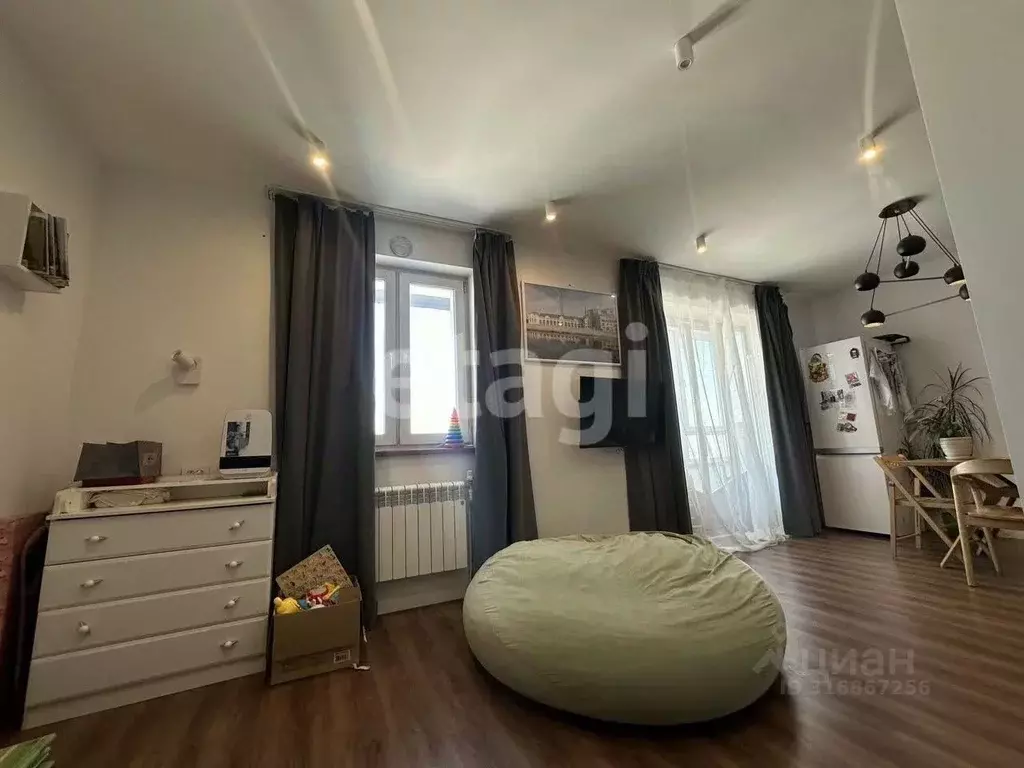 1-к кв. Бурятия, Улан-Удэ ул. Смолина, 67к1 (42.0 м) - Фото 0