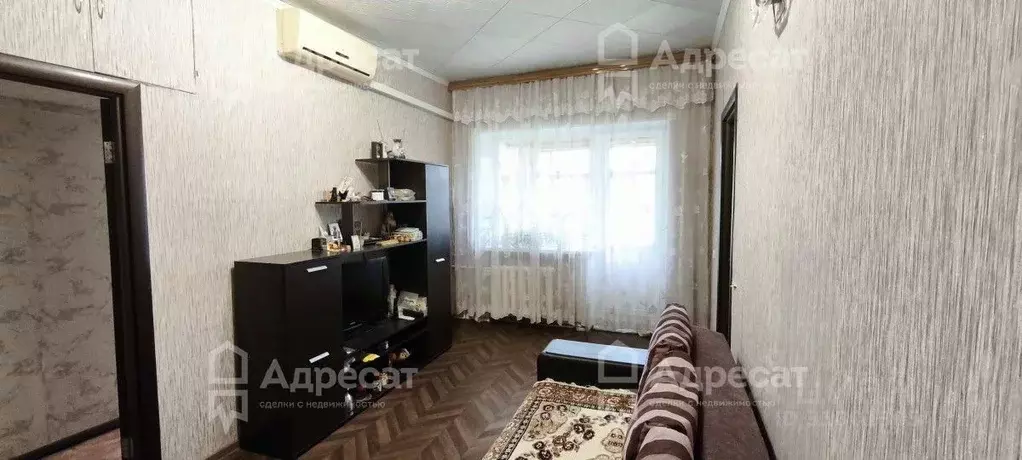 2-к кв. Волгоградская область, Волгоград ул. 64-й Армии, 30 (41.8 м) - Фото 1