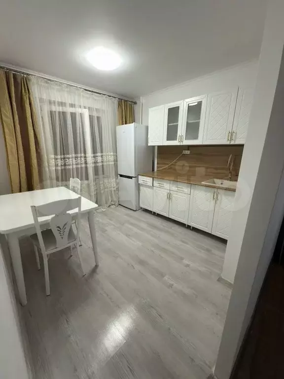 1-к. квартира, 55 м, 3/9 эт. - Фото 1