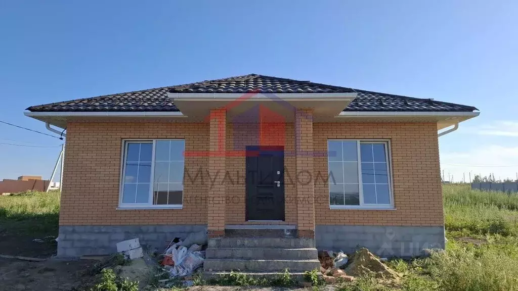 Коттедж в Белгородская область, Старооскольский городской округ, с. ... - Фото 1