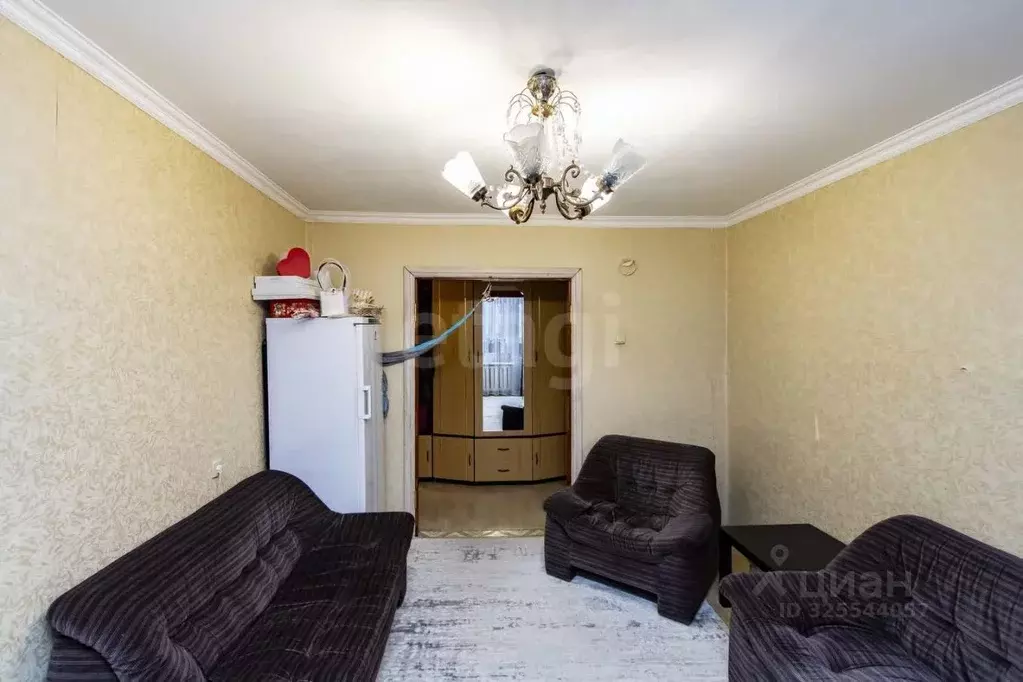 4-к кв. Тюменская область, Тюмень ул. Мориса Тореза, 2 (74.8 м) - Фото 1