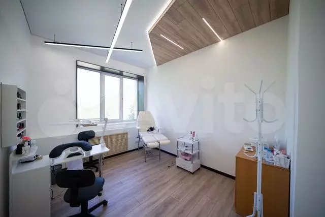 Кабинеты от 11,7м2 в БЦ на 1 линии - Фото 0