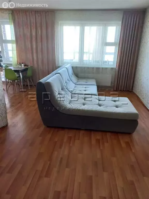 3-комнатная квартира: Красноярск, улица Карамзина, 21 (82 м) - Фото 1