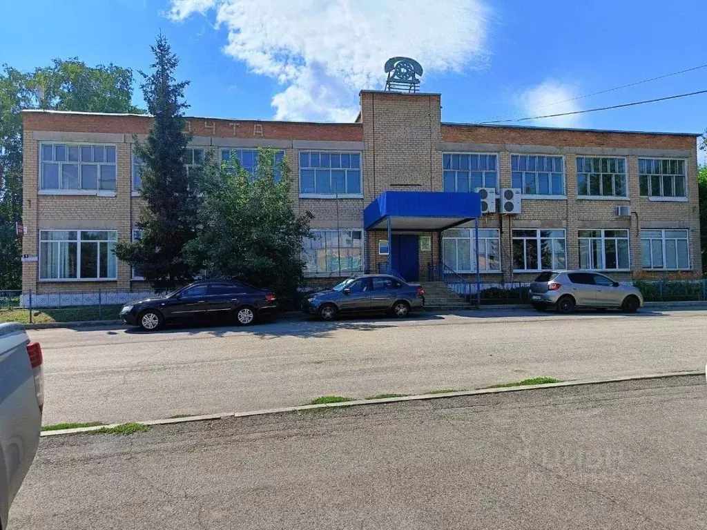 Помещение свободного назначения в Оренбургская область, с. Грачевка ... - Фото 1