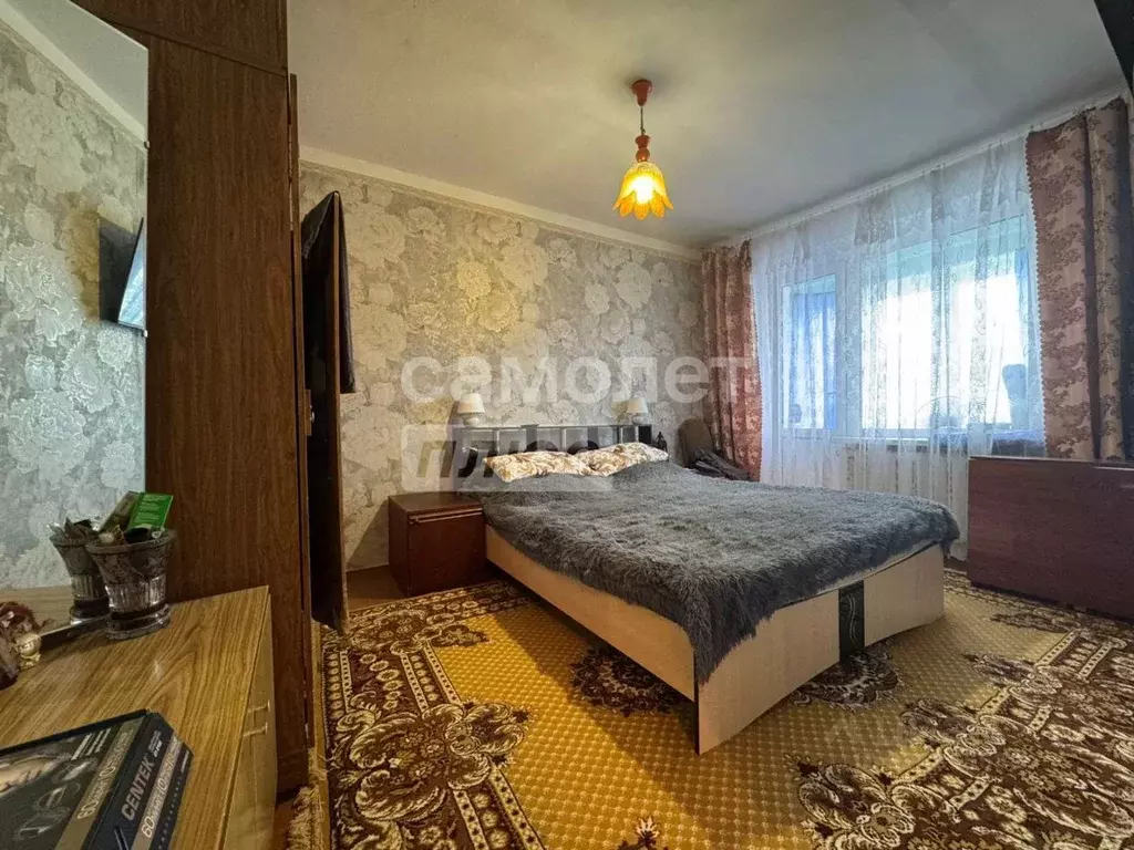 3-к кв. Краснодарский край, Кореновск ул. Горького, 105 (63.6 м) - Фото 1