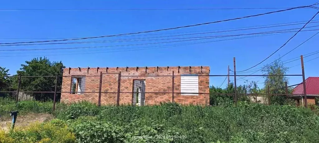 Дом в Волгоградская область, Краснослободск Среднеахтубинский район, ... - Фото 0