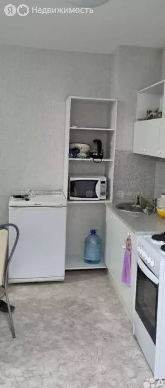 1-комнатная квартира: Казань, улица Альфии Авзаловой, 3 (37.7 м) - Фото 2