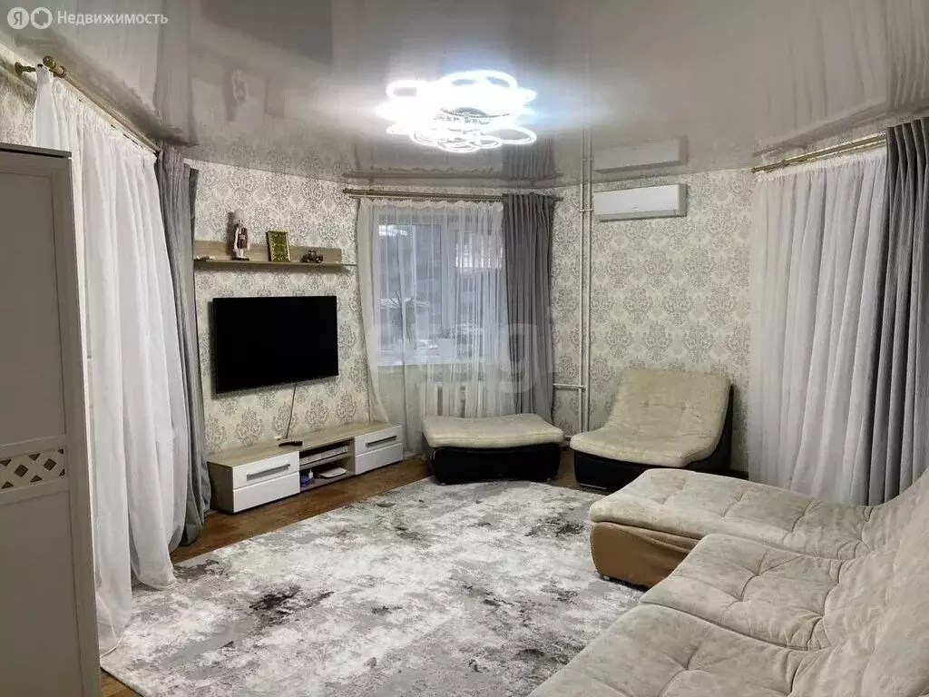 2-комнатная квартира: Набережные Челны, улица Аделя Кутуя, 5А (70 м) - Фото 2