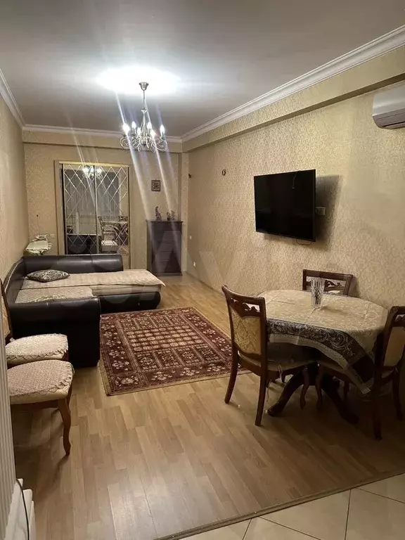 1-к. квартира, 60 м, 6/14 эт. - Фото 0