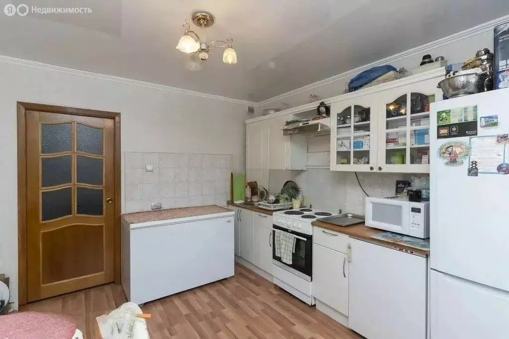 3-комнатная квартира: Тюмень, микрорайон Восточный, улица ... - Фото 1