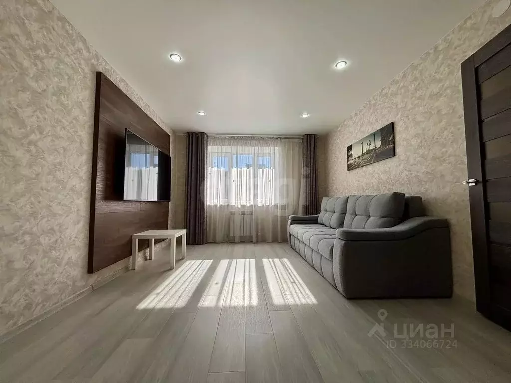 1-к кв. Татарстан, Зеленодольск просп. Строителей, 19 (36.6 м) - Фото 1