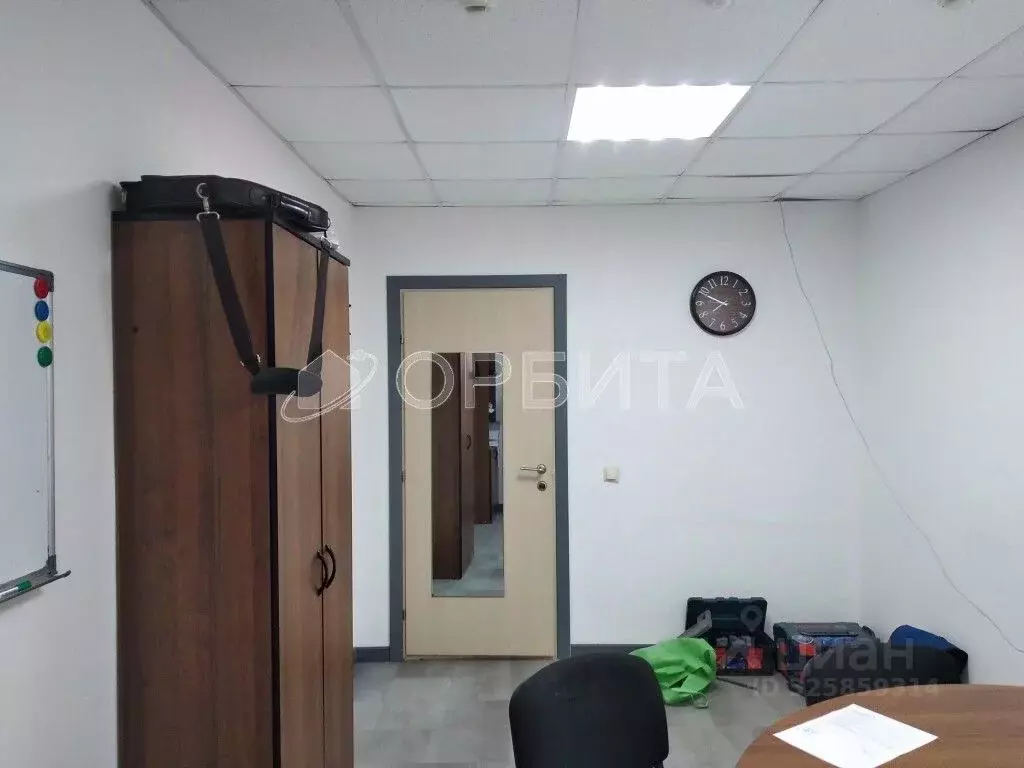 Офис в Тюменская область, Тюмень ул. Муравленко, 5 (252 м) - Фото 2