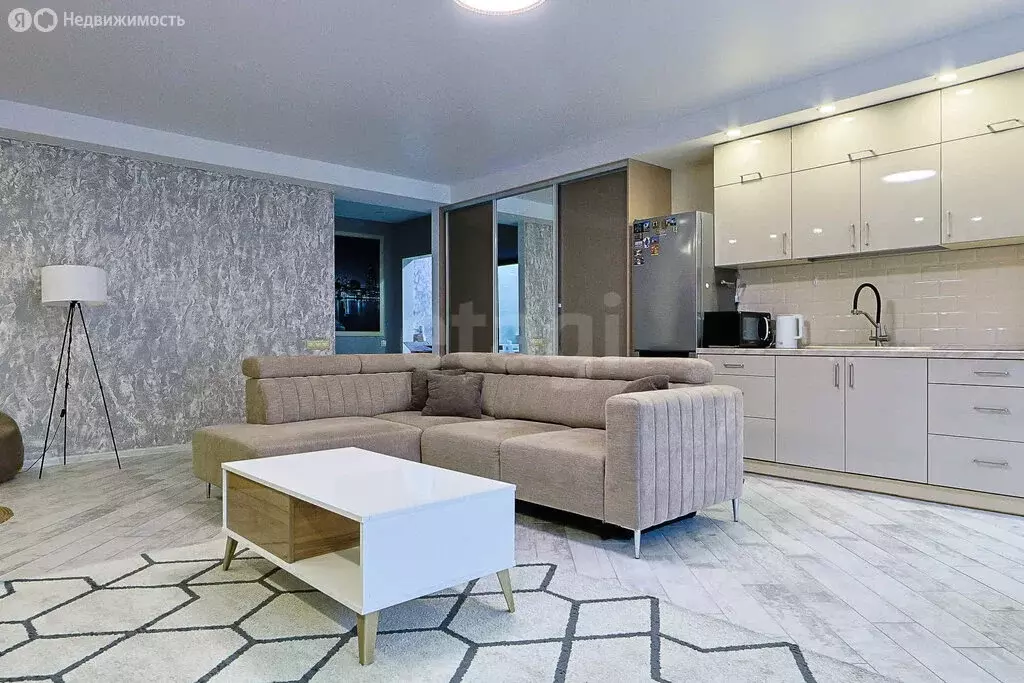 1-комнатная квартира: Калининград, улица Юрия Гагарина, 16В (61 м) - Фото 2