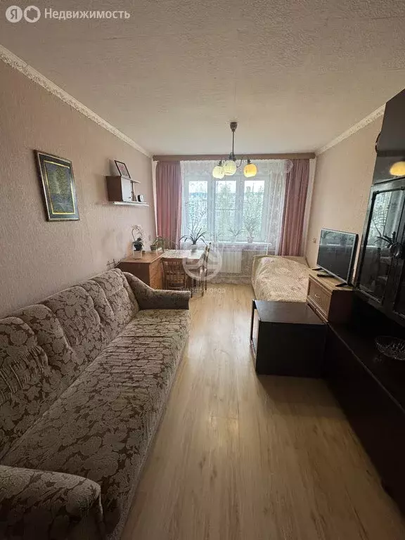 3-комнатная квартира: Высоковск, Текстильная улица, 20 (68.6 м) - Фото 0