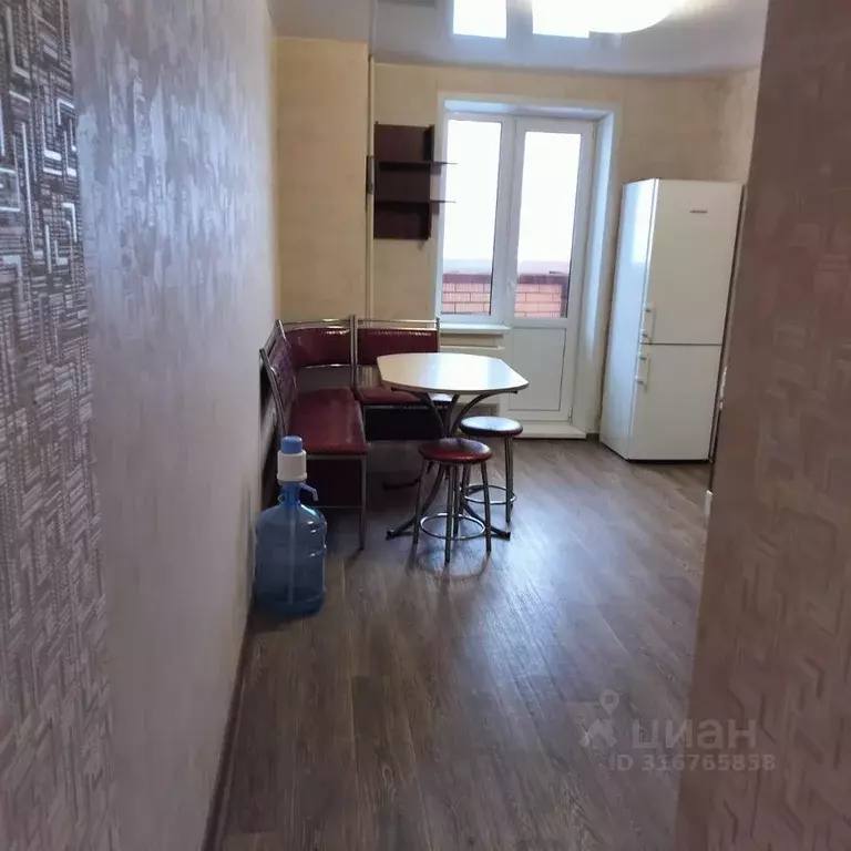 2-к кв. Самарская область, Тольятти Калмыцкая ул., 37 (58.0 м) - Фото 0