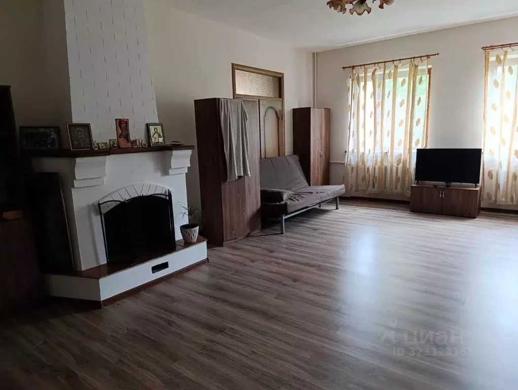 Дом в Крым, Симферополь ул. Белая (250 м) - Фото 2