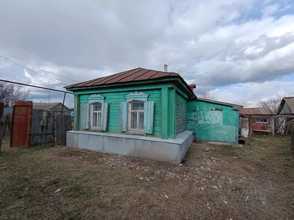 Дом в Саратовская область, Калининск Садовый пер. (64 м) - Фото 1