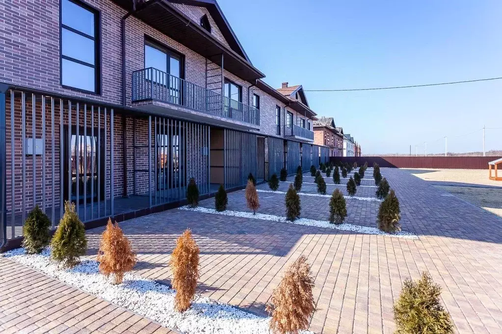 Таунхаус в Адыгея, Тахтамукайский район, Старобжегокайское с/пос, ... - Фото 1