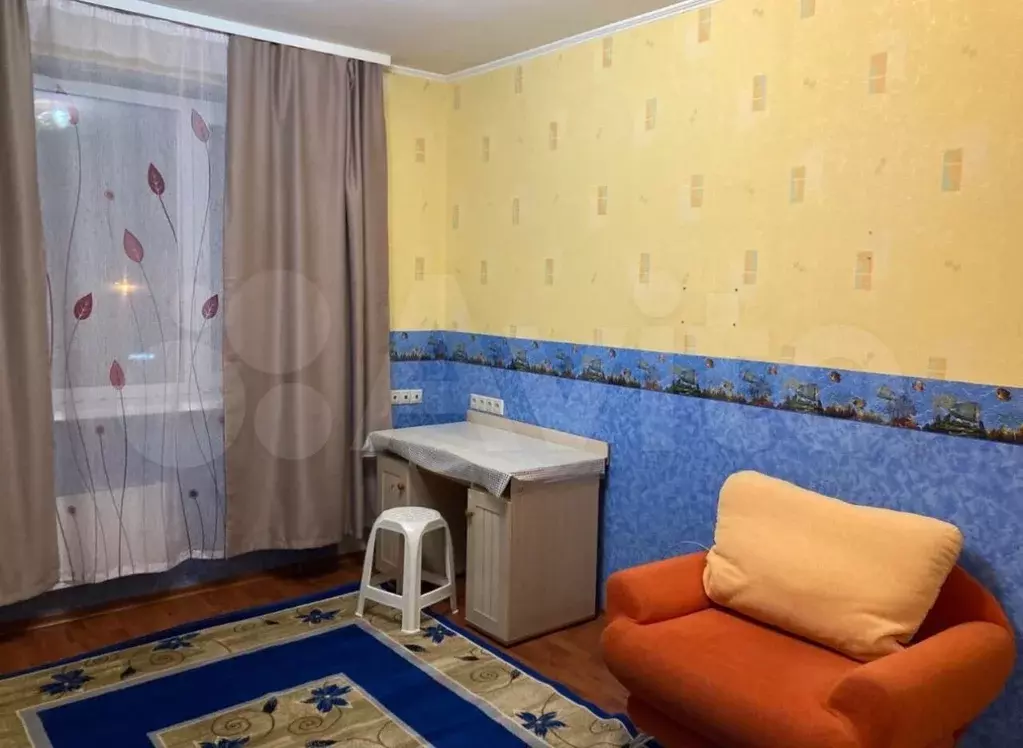 Комната 28 м в 3-к., 2/6 эт. - Фото 0