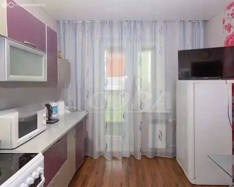 3-комнатная квартира: Тобольск, 4-й микрорайон, 36 (94 м) - Фото 2