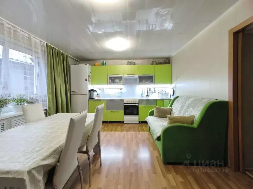 Дом в Красноярский край, Красноярск Заречная ул., 53 (66 м) - Фото 1