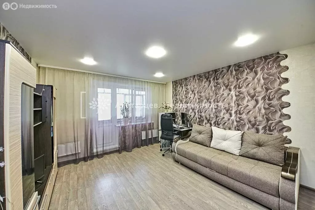 3-комнатная квартира: Томск, улица Ивана Черных, 97/4 (65 м) - Фото 0