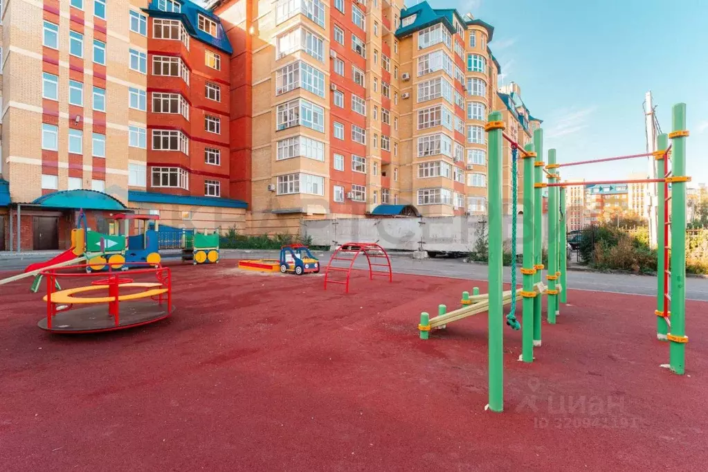 3-к кв. Омская область, Омск ул. 10 лет Октября, 43/2 (107.0 м) - Фото 2