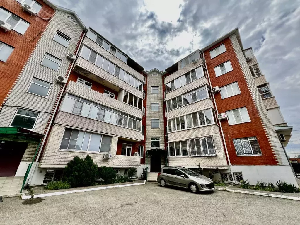 3-к кв. Краснодарский край, Краснодар Ленинский пер., 6 (72.0 м) - Фото 0