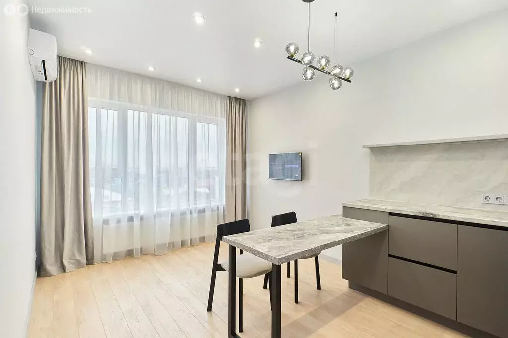 1-комнатная квартира: Тюмень, улица Тимирязева, 8к1 (33.8 м) - Фото 2