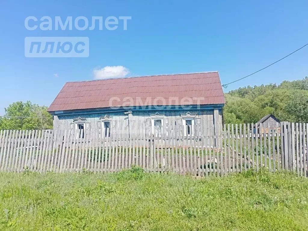 Дом в Башкортостан, Кумертау городской округ, д. Старая Уралка ул. ... - Фото 0