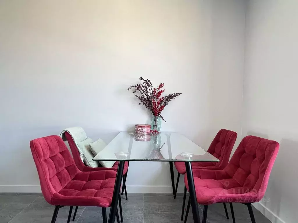 3-к кв. Санкт-Петербург пос. Парголово, ул. Архитектора Белова, 6к5 ... - Фото 1