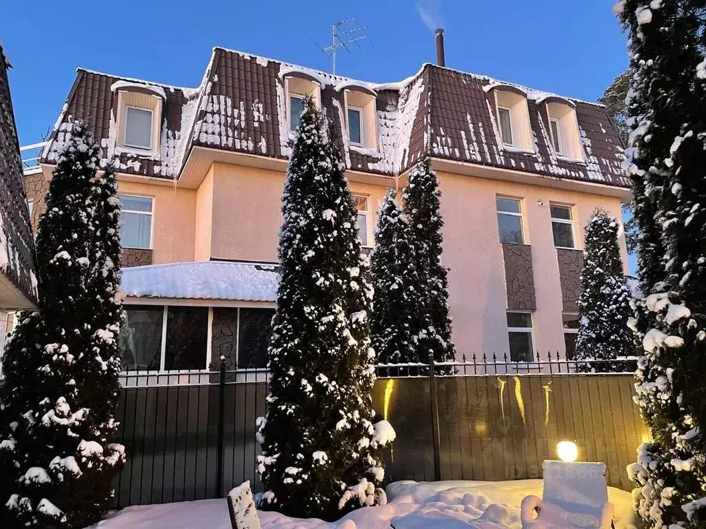 Дом в Санкт-Петербург, Санкт-Петербург, Сестрорецк ул. Тарховская, 2г ... - Фото 1