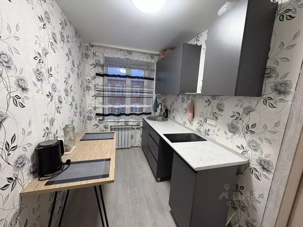 2-к кв. Свердловская область, Нижние Серги ул. Титова, 68 (37.3 м) - Фото 1