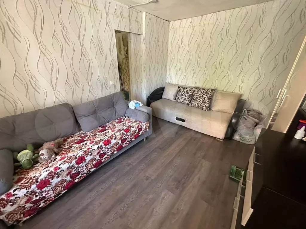 Комната 28 м в 5-к., 2/5 эт. - Фото 0
