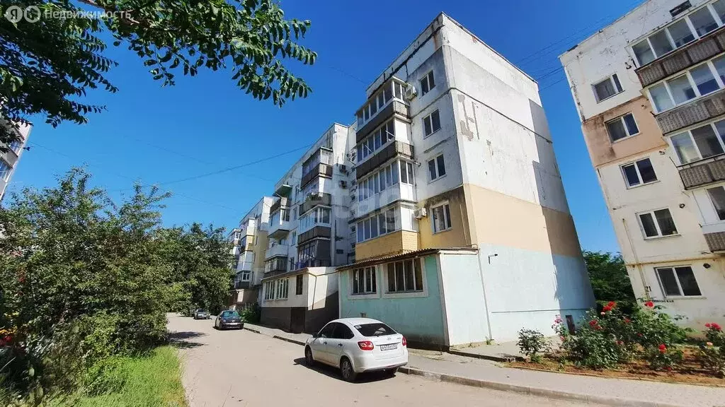 2-комнатная квартира: посёлок городского типа Новофёдоровка, ... - Фото 1
