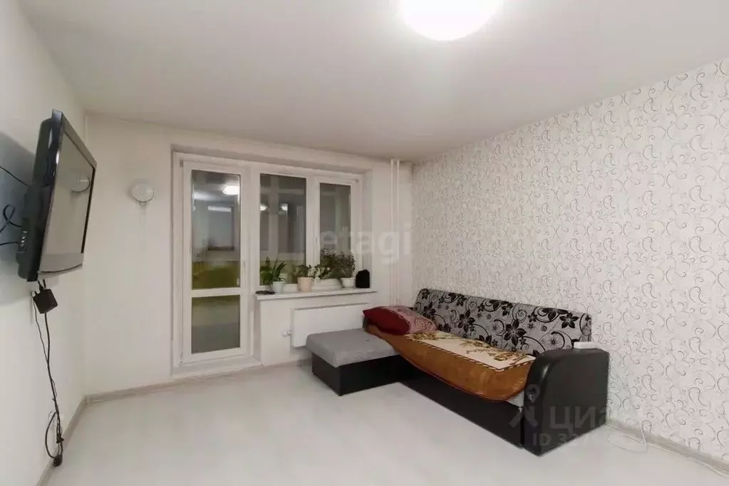 1-к кв. Тюменская область, Тюмень ул. Павла Шарова, 9 (37.3 м) - Фото 1