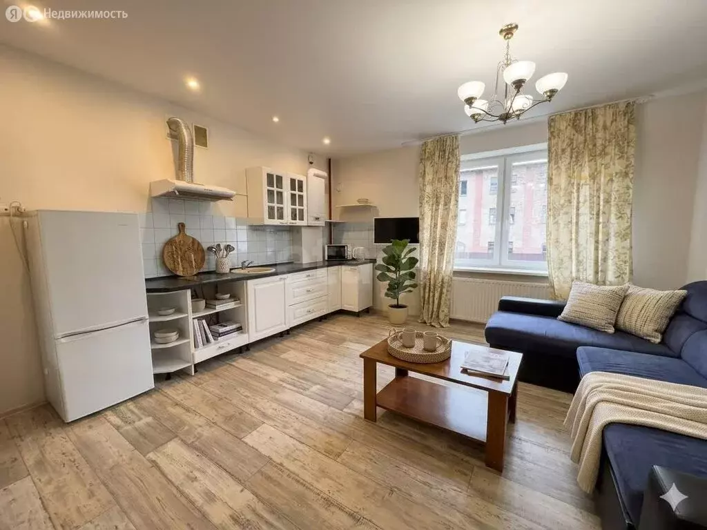 Квартира-студия: Калининград, Пехотная улица, 10 (30 м) - Фото 1