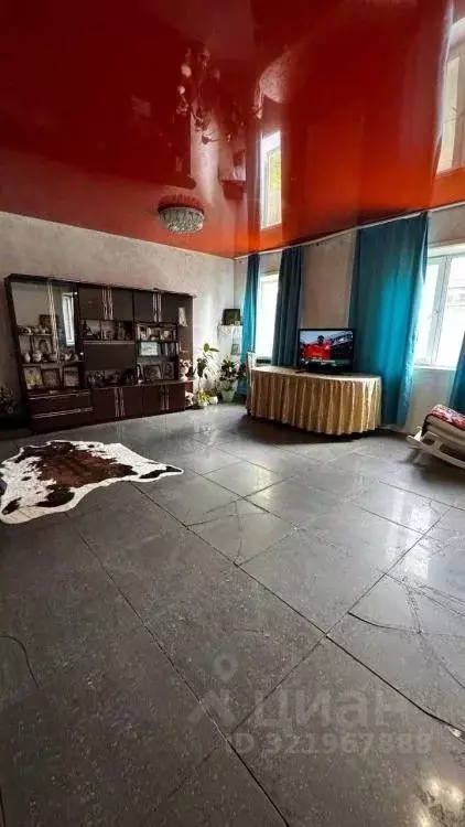 Дом в Иркутская область, Ангарск ул. Крупской, 25 (300 м) - Фото 1