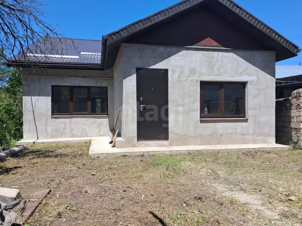 Дом в Ставропольский край, Железноводск городской округ, пос. ... - Фото 1