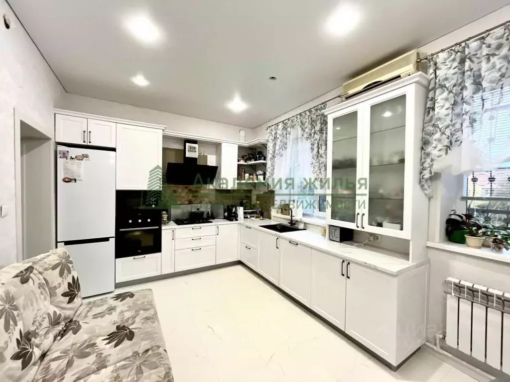 Дом в Саратовская область, Энгельс муниципальное образование, ... - Фото 1