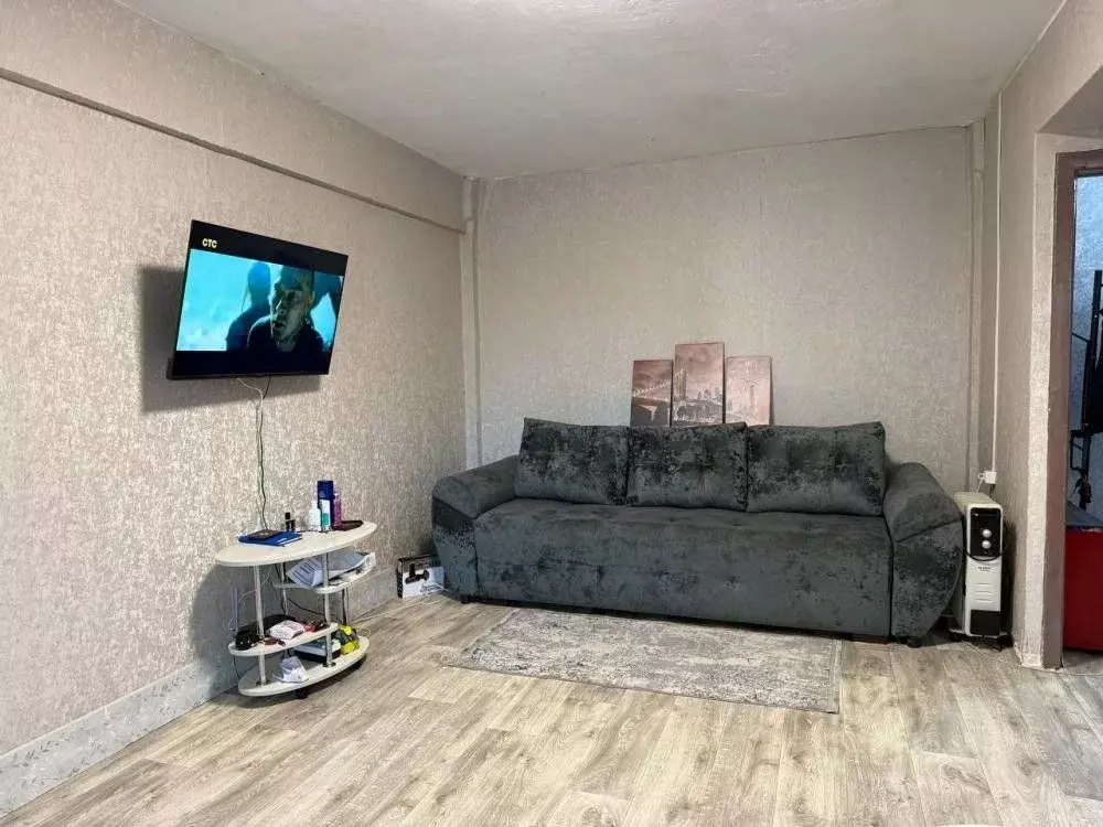 2-к кв. Иркутская область, Иркутск Байкальская ул., 180 (45.0 м) - Фото 1