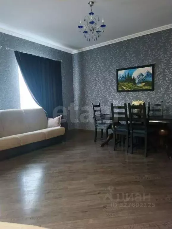 Таунхаус в Адыгея, Майкоп ул. Шовгенова (130 м) - Фото 1