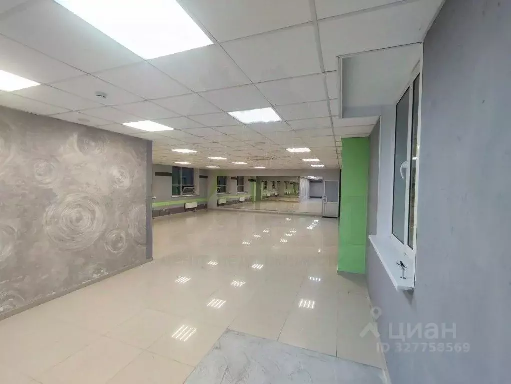 Помещение свободного назначения в Свердловская область, Екатеринбург ... - Фото 2