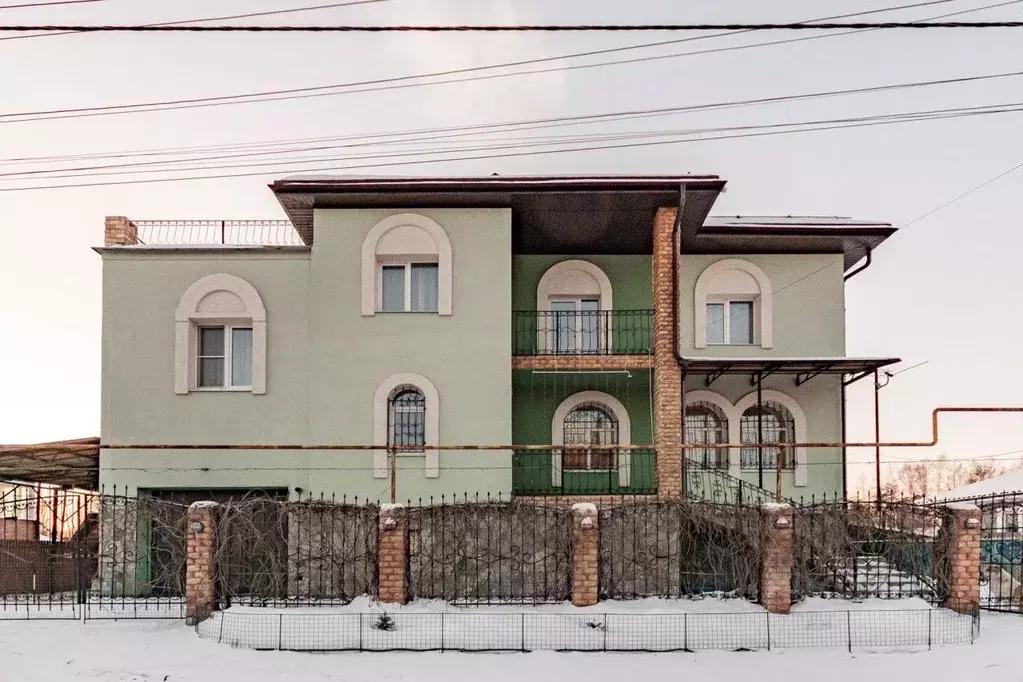 Коттедж в Свердловская область, Среднеуральск ул. Ленина, 82 (360 м) - Фото 1